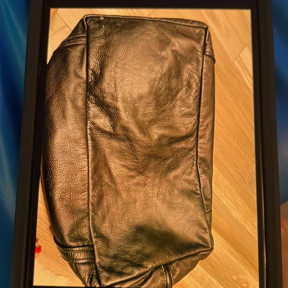 Large leather tote bag